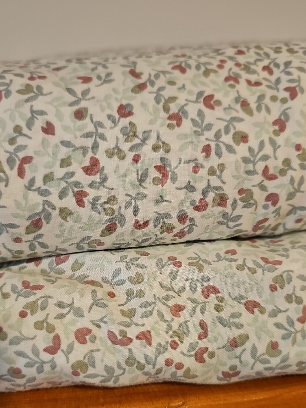 Vintage Queen Sheet Set - Floral  Cream with Pink & Green